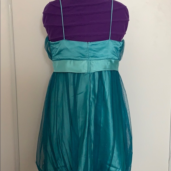 BOUTIQUE STYLE DRESS - Picture 2 of 2